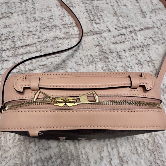 Louis Vuitton Santa Monica Camera Bag - Picture 5 of 9